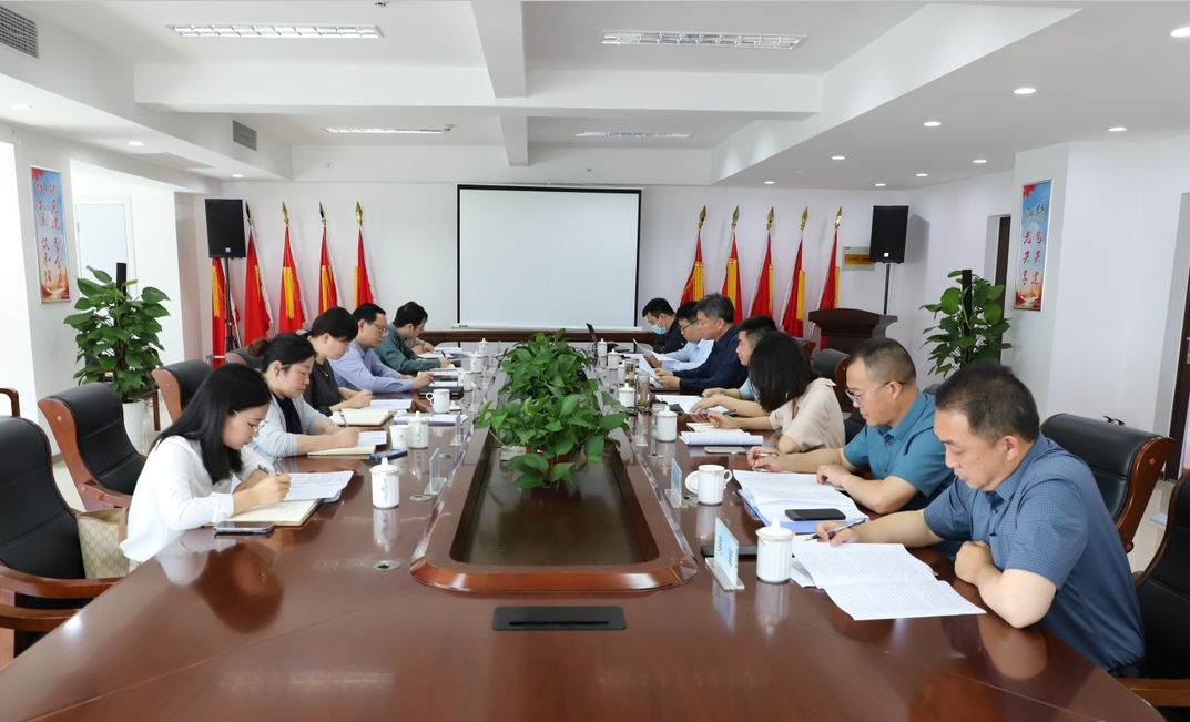 6.8集团党委委员、副总经理李益带队调研绿阳集团.png 6.8集团党委委员、副总经理李益带队调研绿阳集团.png