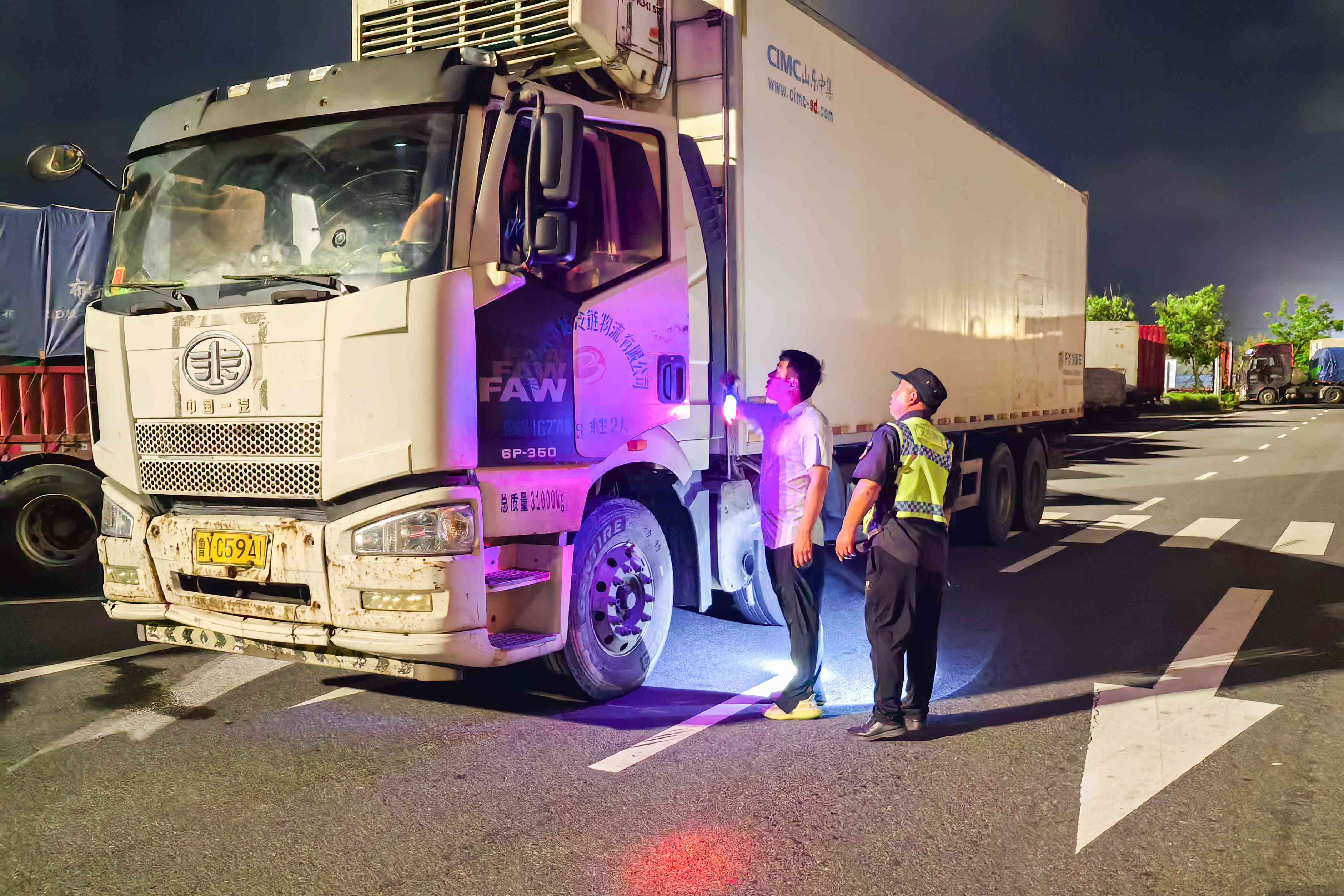 公路服务公司3.jpg