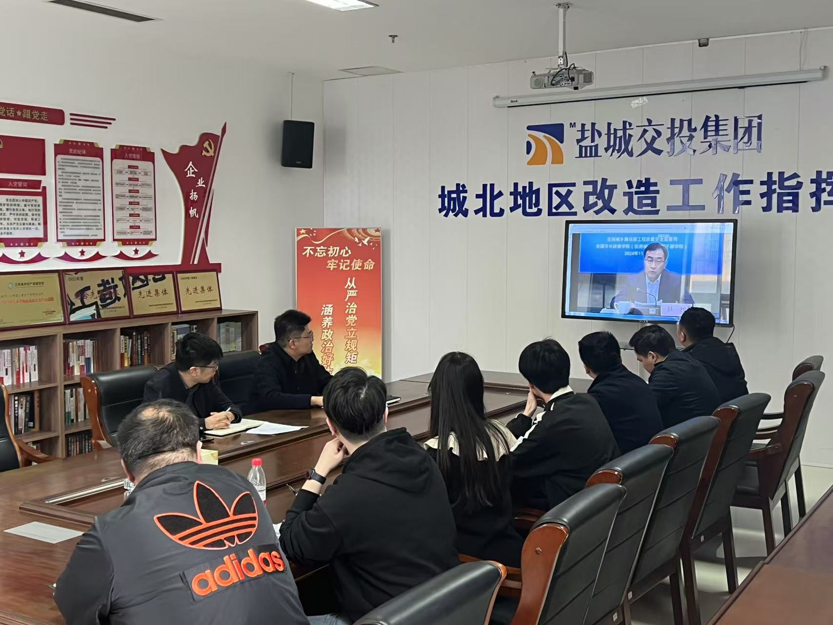 正在上传... 正在上传...