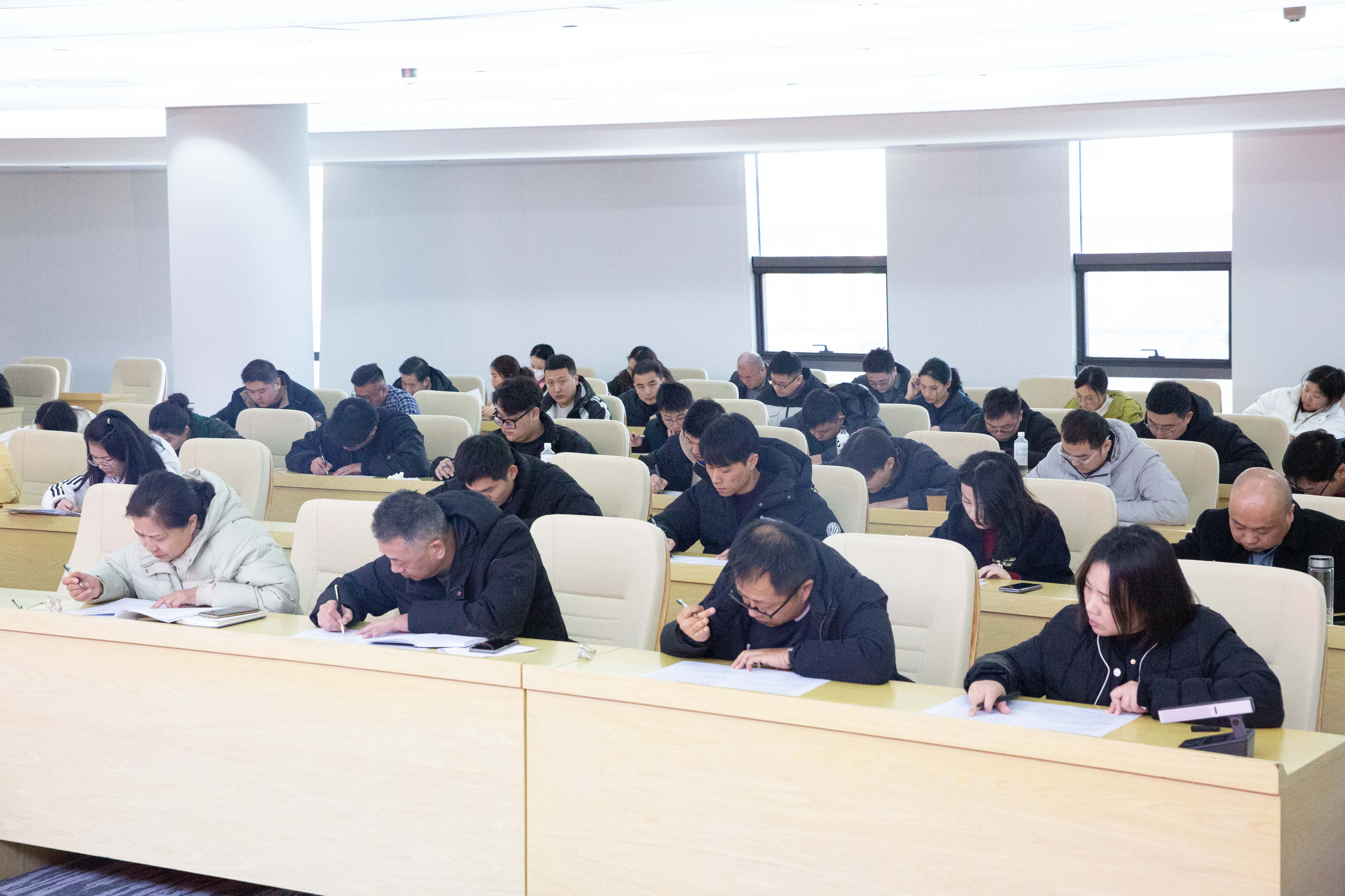 QA1A7040.jpg QA1A7040.jpg
